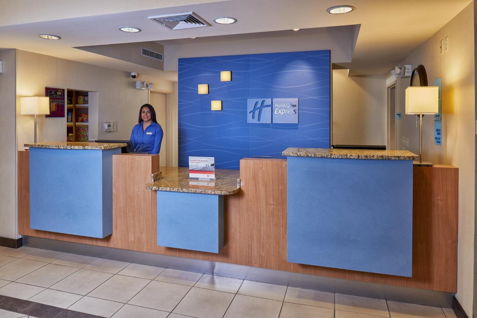 Holiday Inn Express & Suites El Paso Airport By Ihg Esterno foto